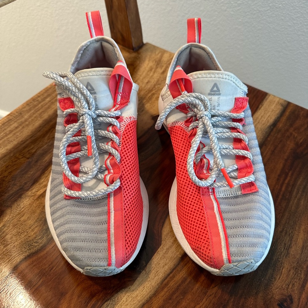 Reebok Graph Split size 8
